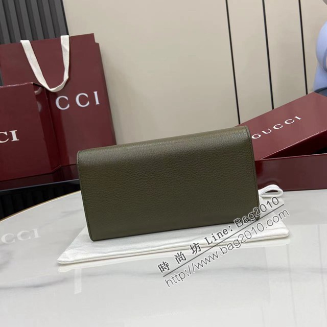 Gucci專櫃古馳最新款Softbit系列大號半馬銜扣翻蓋長錢包 jh2962型號：828147